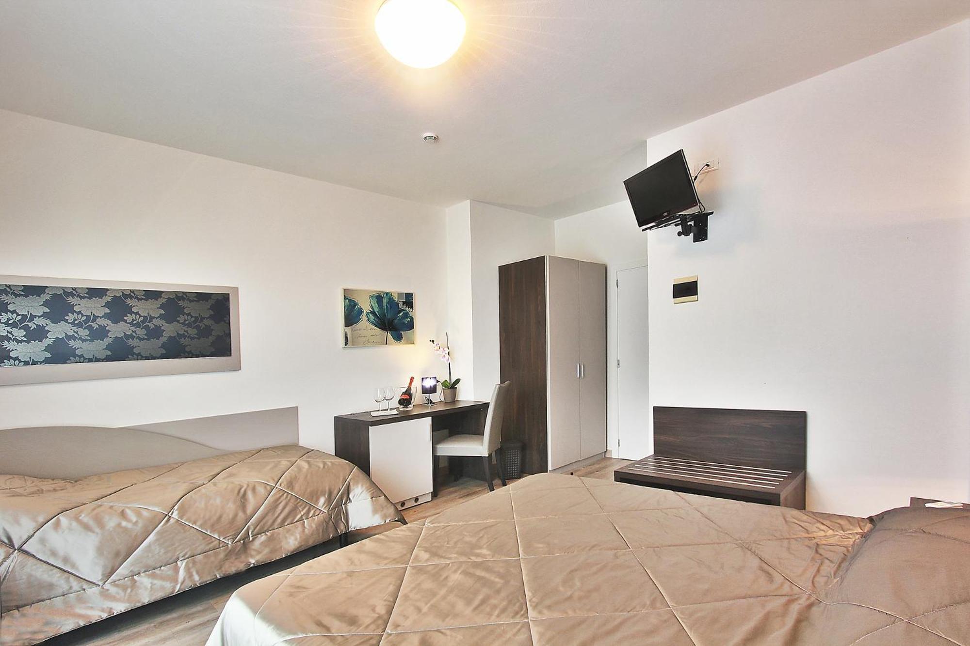 Hotel Gambrinus Lignano Sabbiadoro Ruang foto