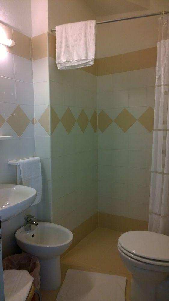 Hotel Gambrinus Lignano Sabbiadoro Bagian luar foto